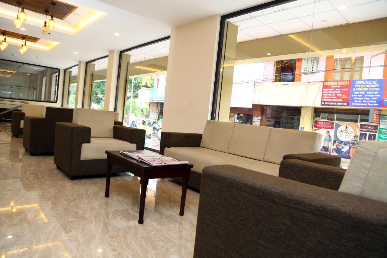 Hotel Yamuna Adur Exterior photo
